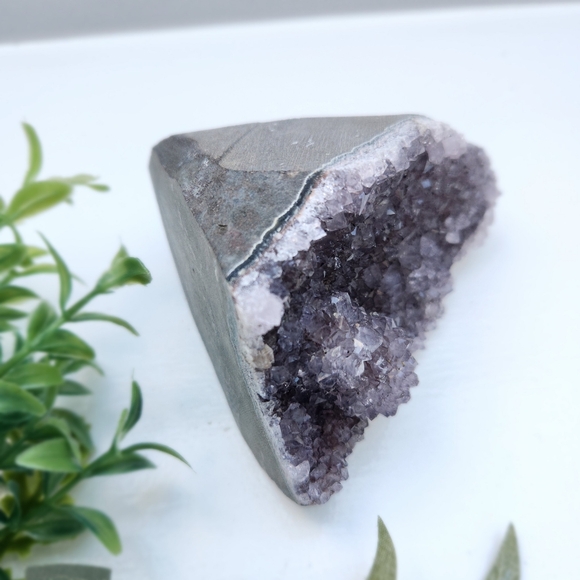 Violet amethyst cut base with cluster druzy - crystals gemstone rock - Picture 9 of 13